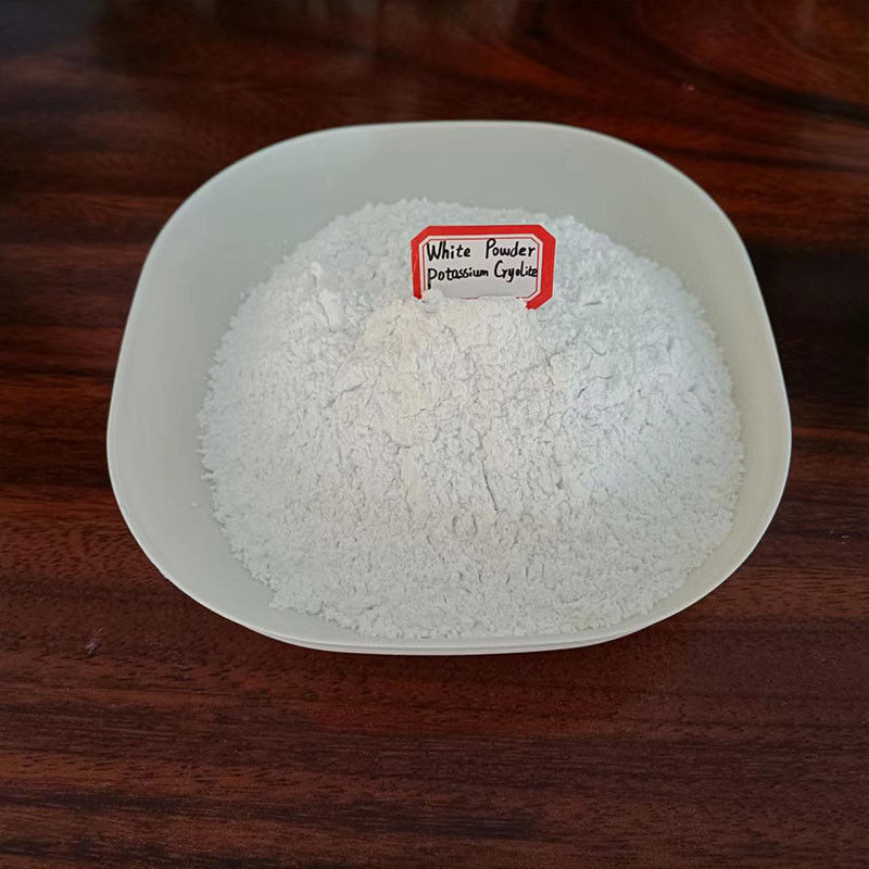 Cryolite Kali bubuk putih tidak larut dalam air digunakan sebagai fluks dalam proses pengelasan, penyolderan, dan pembuatan aluminium