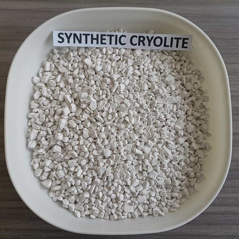 Chất phản ứng cao cấp Cryolite tổng hợp 99% Na3AIF6 Đối với các chất loại bỏ dung nhựa, được sử dụng như một luồng cho điện phân nhôm