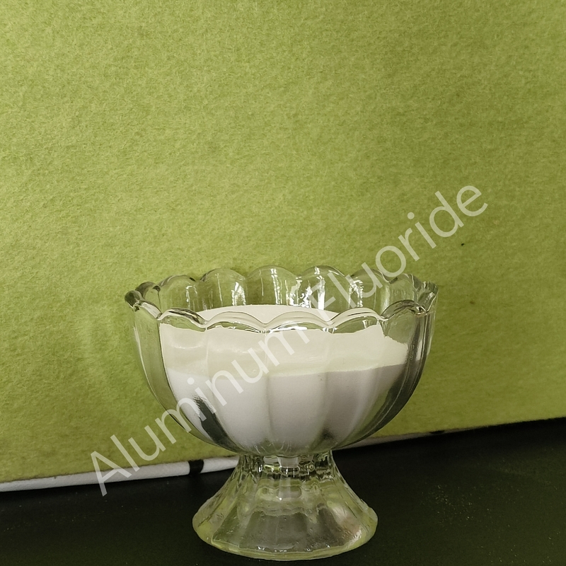 Sản phẩm hóa học White Sandy Alf3 Aluminium Fluoride được sử dụng làm vật liệu hấp thụ sốc