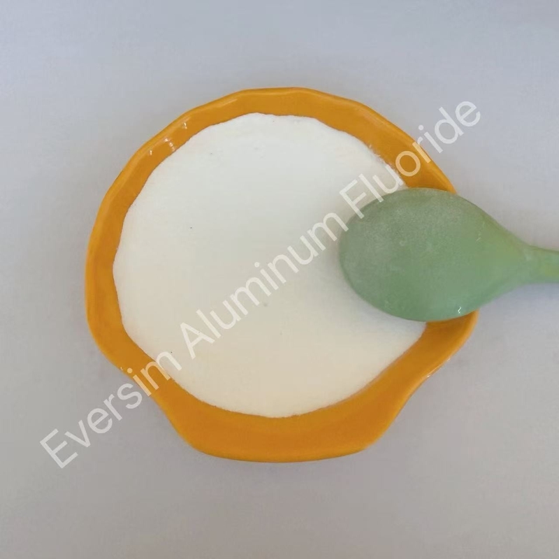 Độ tinh khiết cao CAS số 7784-18-1 Vàng cát nhôm Fluoride AlF3 Flux cho kem da