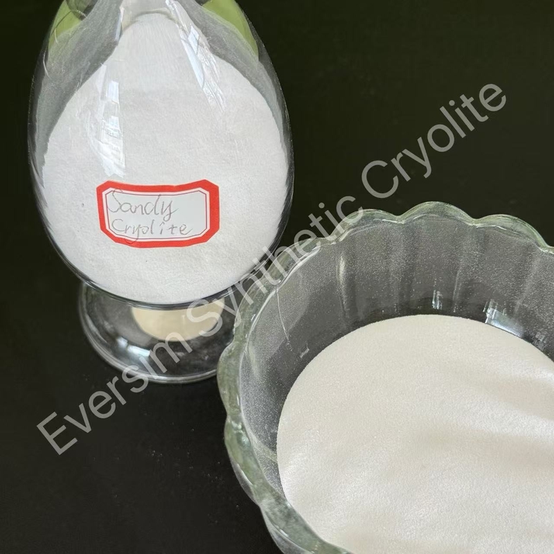 Sản phẩm hóa học Chất lượng cao nhất CAS13775-53-6 Cryolite tổng hợp cát trắng cho ngành công nghiệp nhôm điện phân